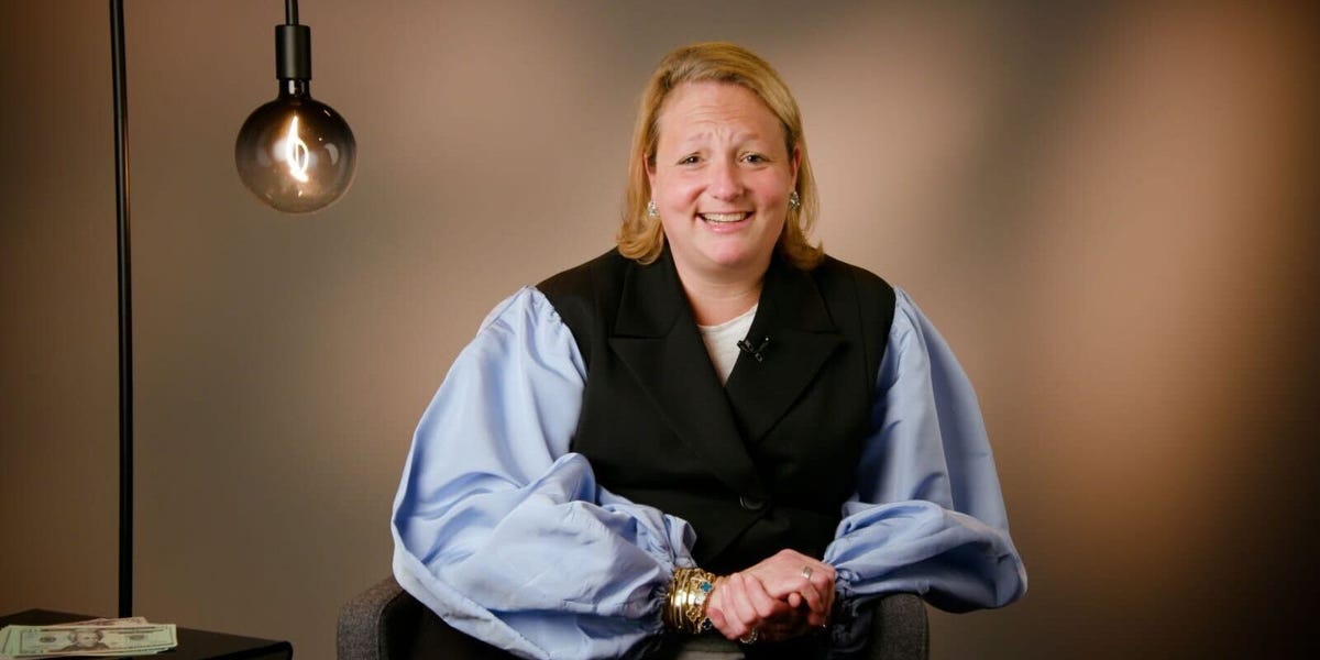 KKR的艾丽莎·伍德（Alisa Wood）在联合创始人亨利·克拉维斯（Henry Kravis）的拒绝信中