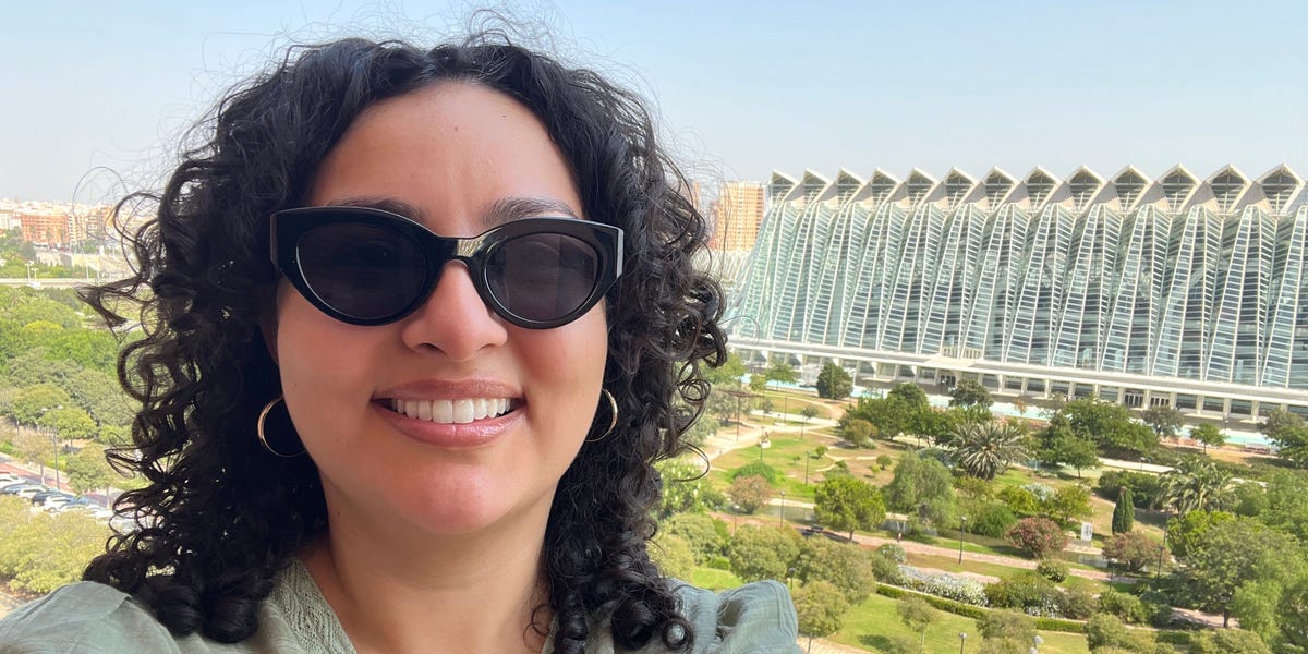 从美国转移到西班牙对我的业务来说更难，但我的工作少。