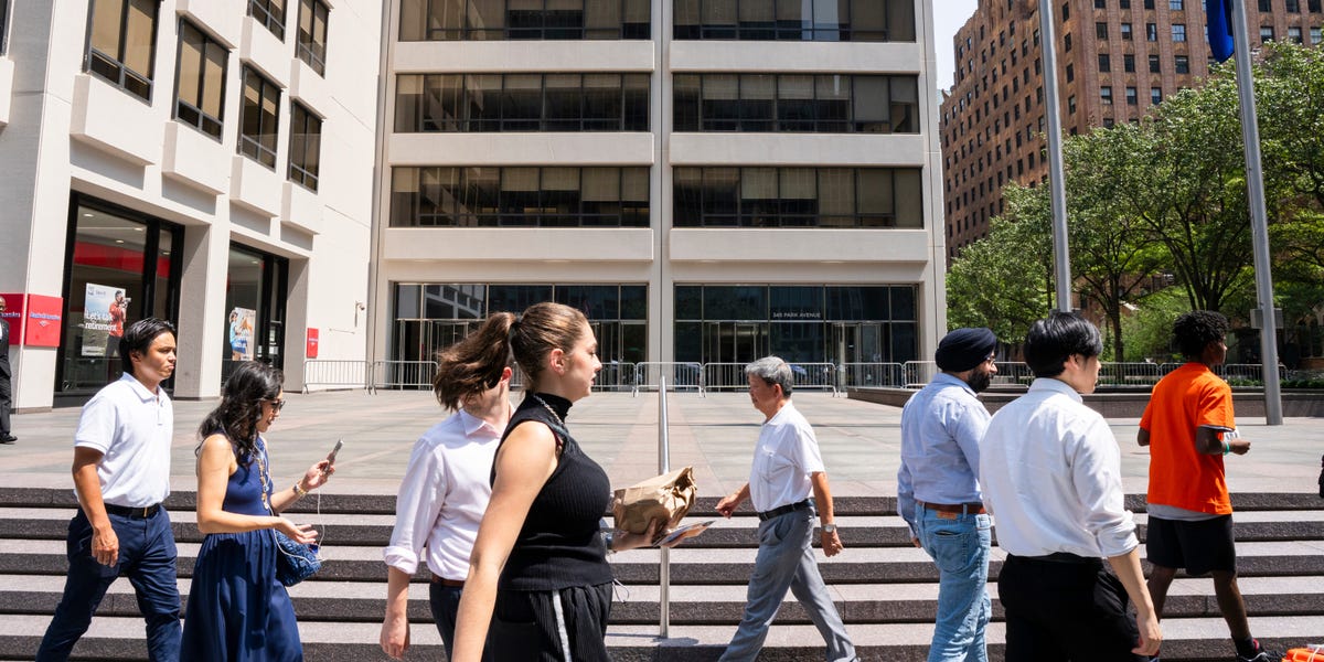 哀悼行业应对办公室安全的未来