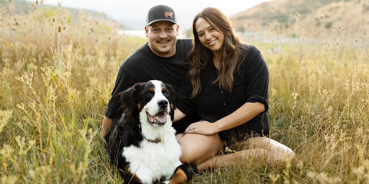 搬进我岳母的车库以节省租金，偿还债务