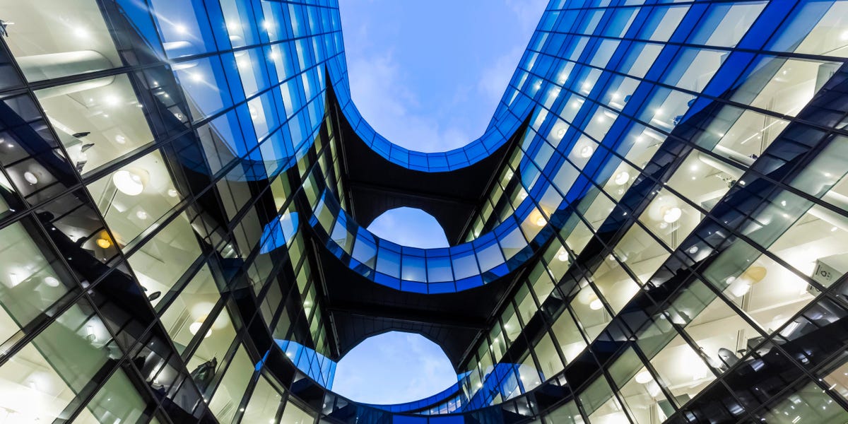 毕马威，德勤，安，普华永道的不太可能项目