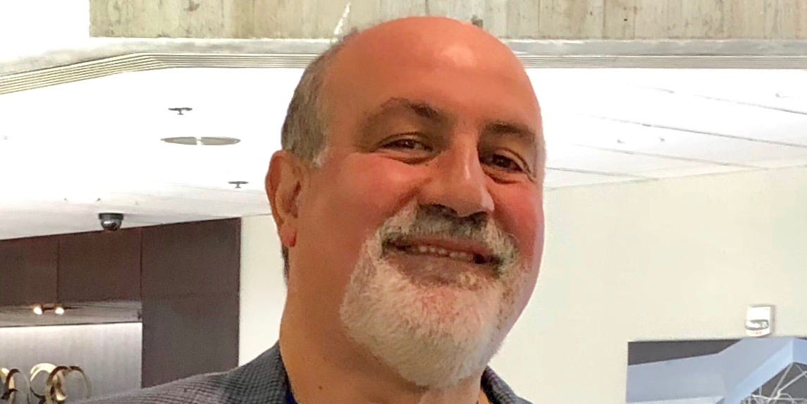 “黑天鹅”作者警告美国债务危机，称比特币一文不值