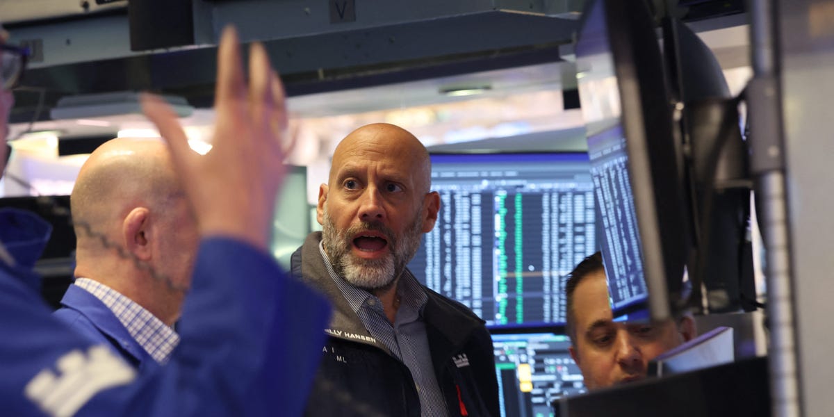 一位耗资400亿美元的ETF经理说，现在该超越宏伟的7