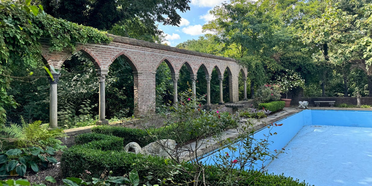 看一下Falaise，这是一座以中世纪法国城堡为仿照的1920年代豪宅