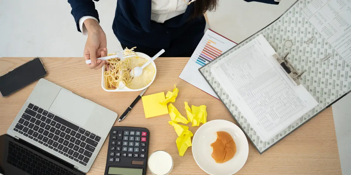 高盛将员工晚餐津贴提高至 35 美元