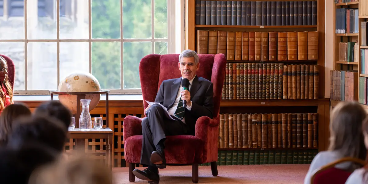 穆罕默德·埃里安表示，私人信贷面临“典型的传染现象”