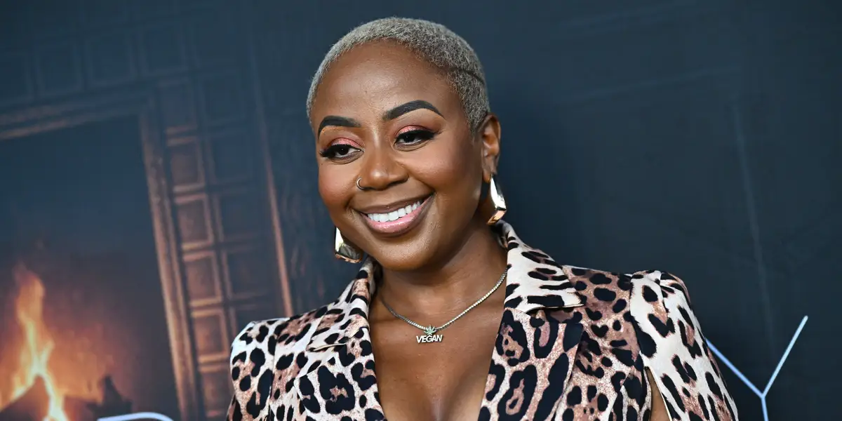 破产的“家庭主妇”明星平基·科尔透露她是如何赚钱的