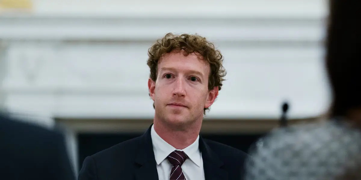 元收益：人工智能效率和基础设施推动下裁员迫在眉睫