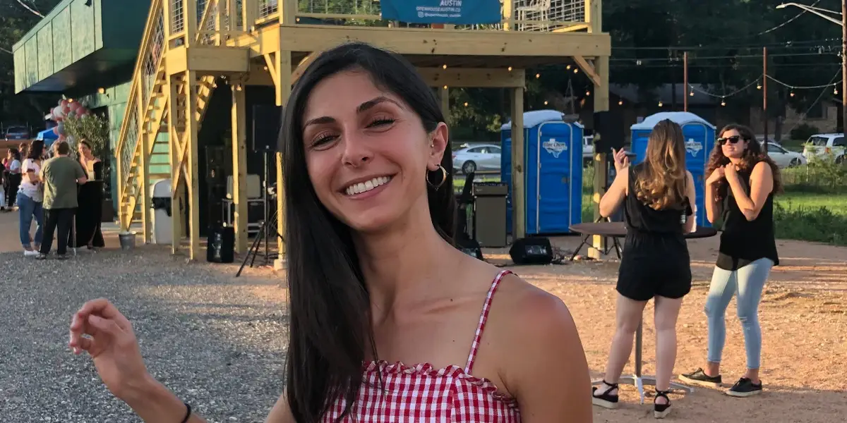 我与朋友和家人一起购买房产。其中一位在 Airbnb 上赚了超过 40 万美元。