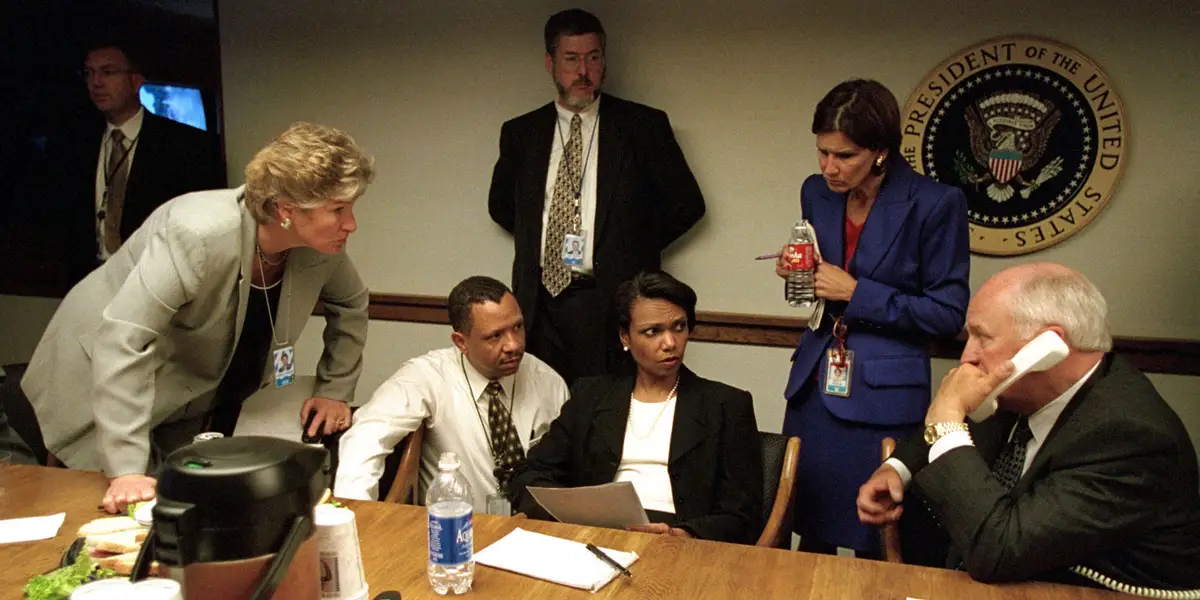 白宫秘密地堡的内部以及特朗普的新地堡计划