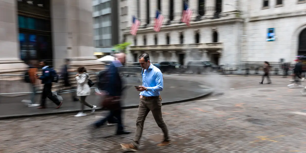 私人信贷在三张图表中赎回了 200 亿美元