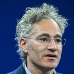 Palantir 收益：CTO 表示 AI 代币是科技繁荣的新动力