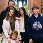 我的家人搬到了两个不同的国家；困难的部分让我感到惊讶