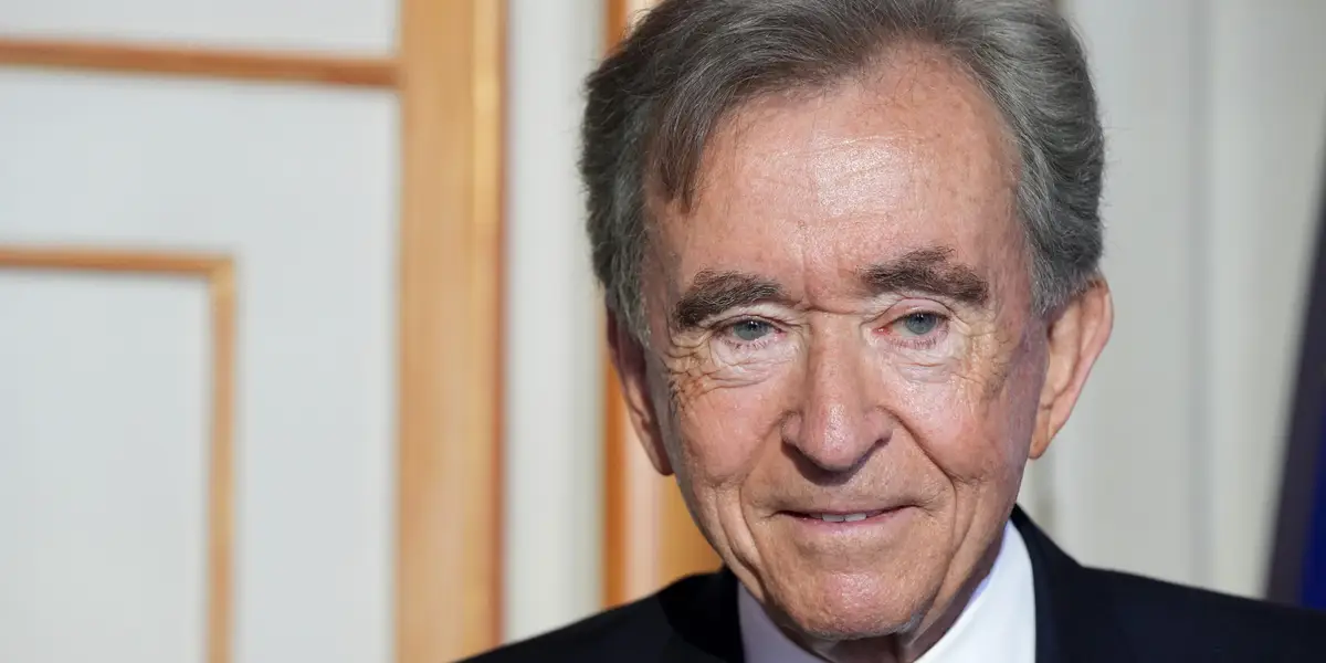 LVMH 老板 Bernard Arnault 罕见播客采访的 5 个要点