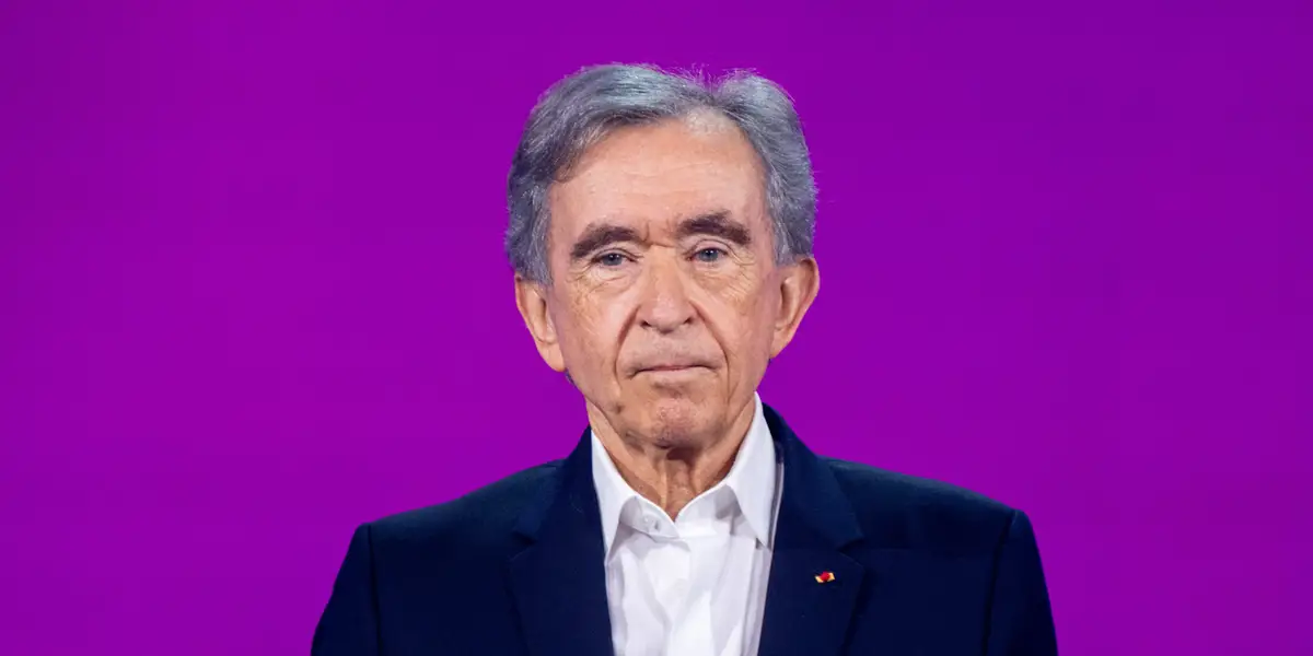 伯纳德·阿尔诺 (Bernard Arnault) 后悔出售 Netflix 股份，失去巨额收益