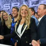 埃隆·马斯克 (Elon Musk) 的二号人物表示，她将把 SpaceX 的股票转入特朗普账户