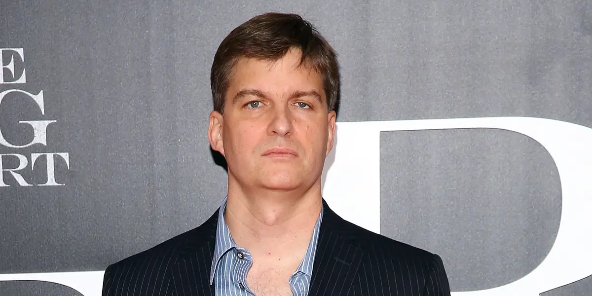 “大空头”迈克尔·伯里 (Michael Burry) 做空特斯拉、英伟达和卡特彼勒