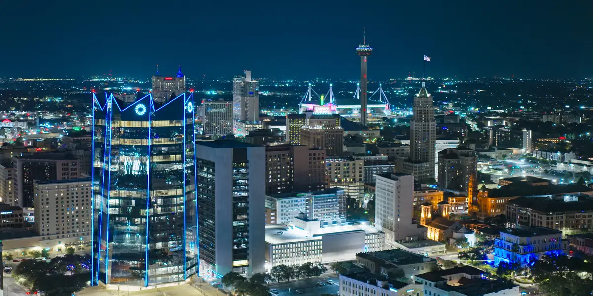 德克萨斯州城市以就业机会和经济实惠的生活吸引 Z 世代移民